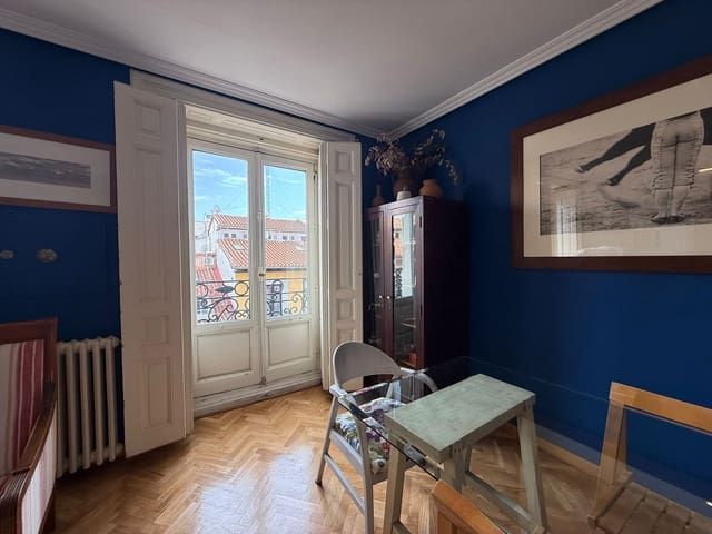 Appartement de 1 chambre à louer à Embajadores, Madrid ville - 1 800 € (Ref: 9921899)