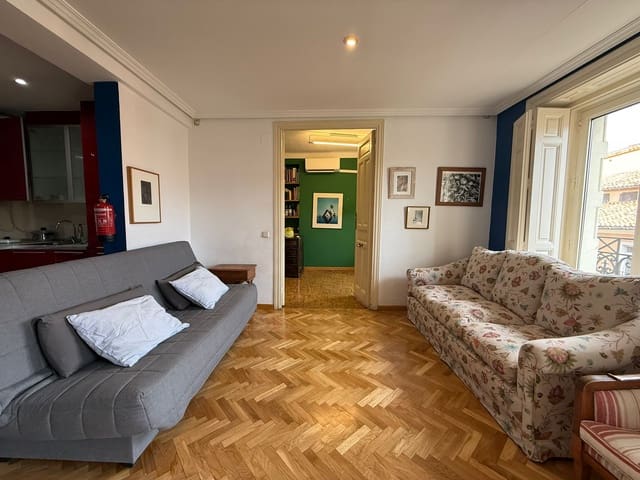 Appartement de 1 chambre à louer à Embajadores, Madrid ville - 1 800 € (Ref: 9921899)