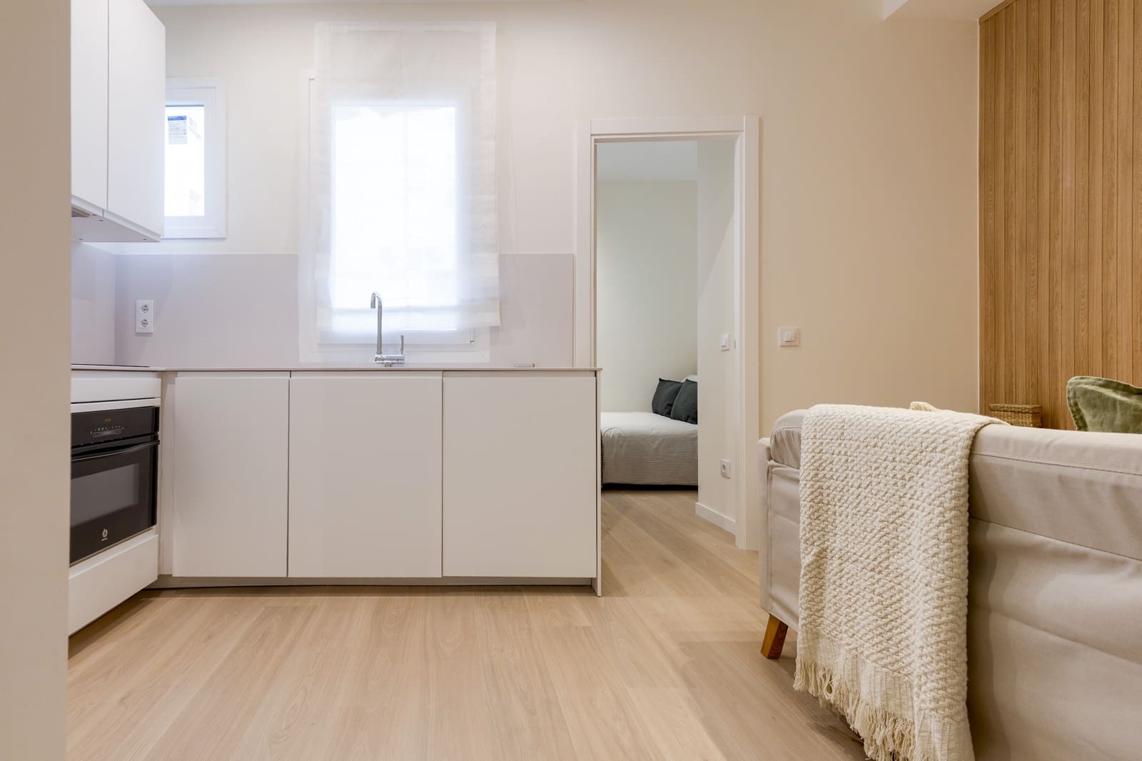 2 soverom Leilighet til leie i Madrid by - € 1 525 (Ref: 9921900)