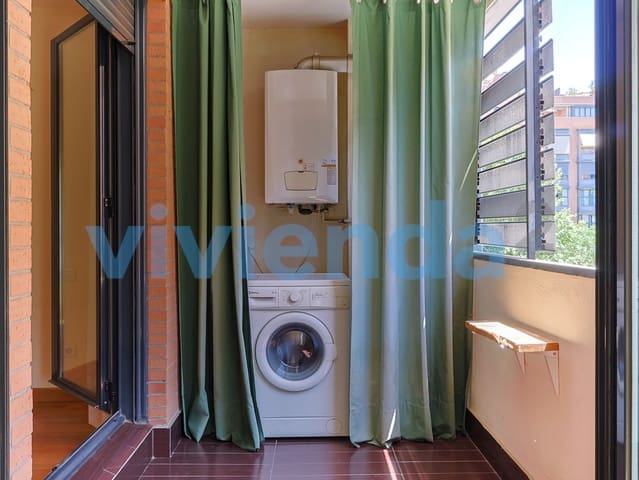 1 chambre Appartement à vendre à Rejas, Madrid ville avec piscine garage - 352 000 € (Ref: 9926980)