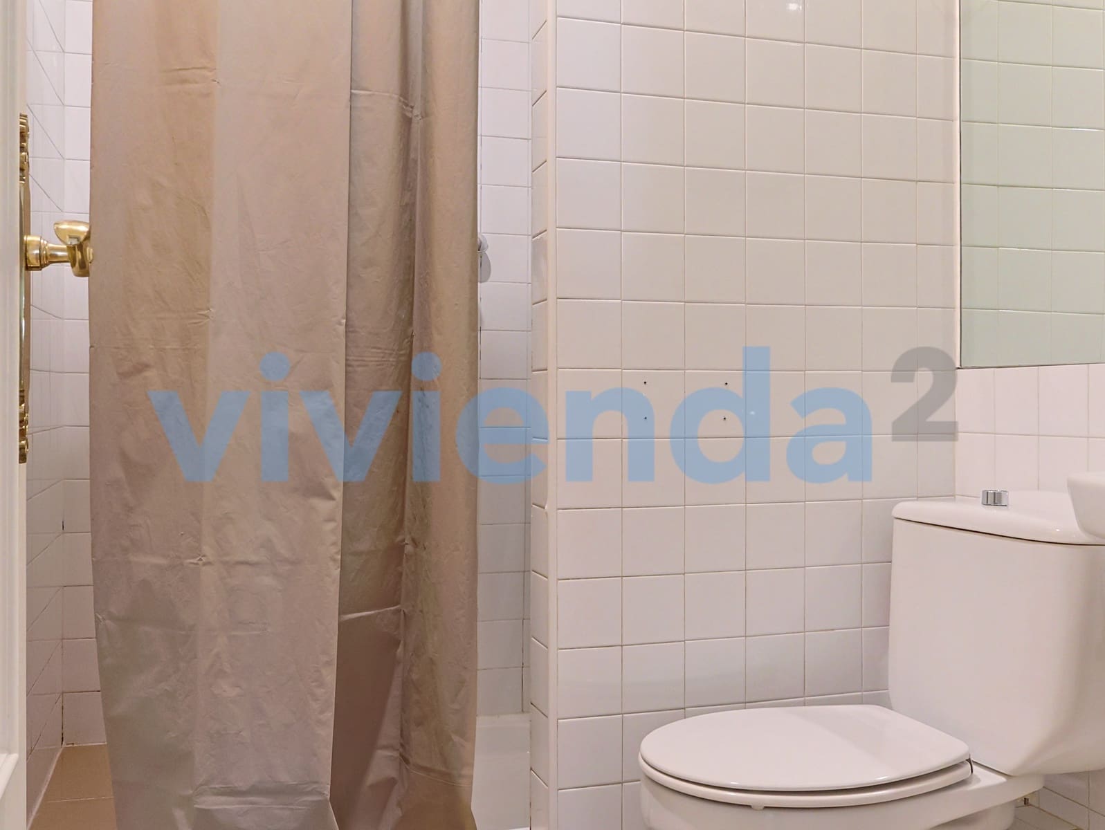 Piso de 2 habitaciones en Madrid ciudad en alquiler - 2.200 € (Ref: 9928956)