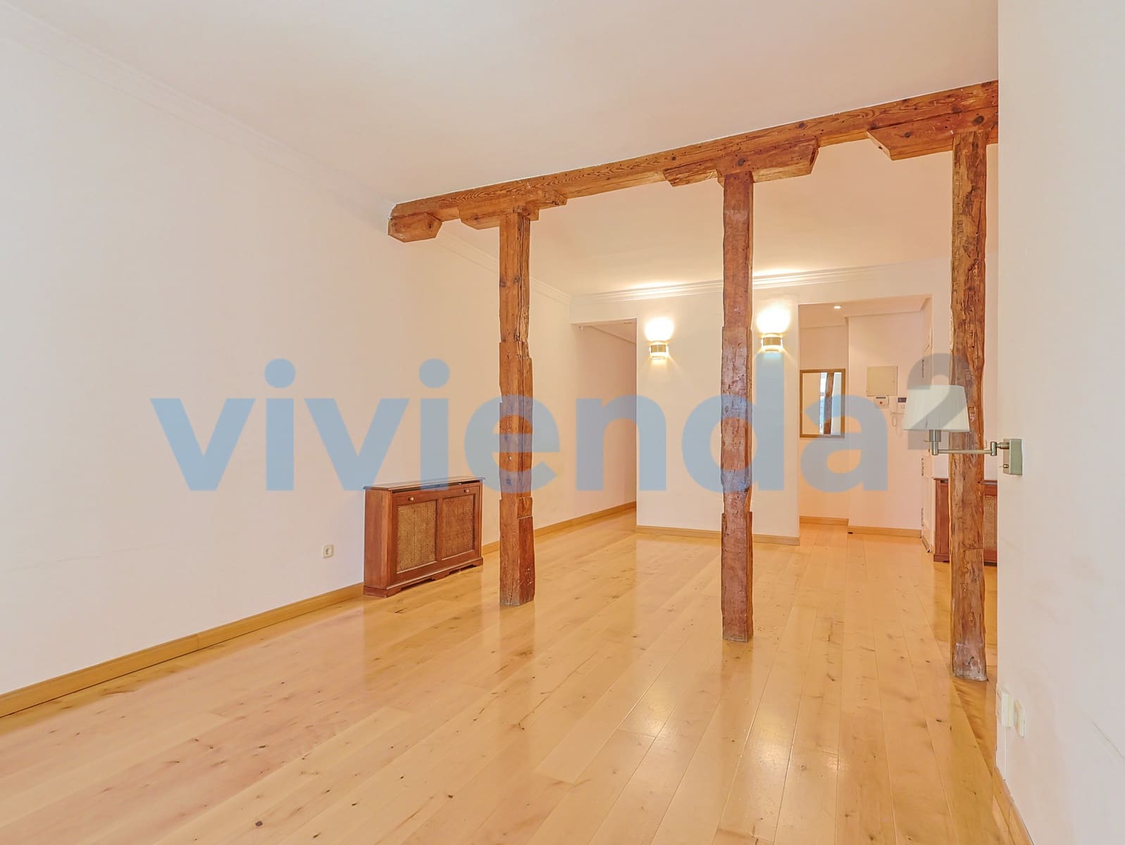 2 bedroom Flat for rent in Madrid city - € 2,000 (Ref: 9928956)