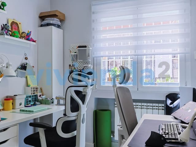 3 soveværelse Lejlighed til salg i Opañel, Madrid by - € 366.000 (Ref: 9930368)