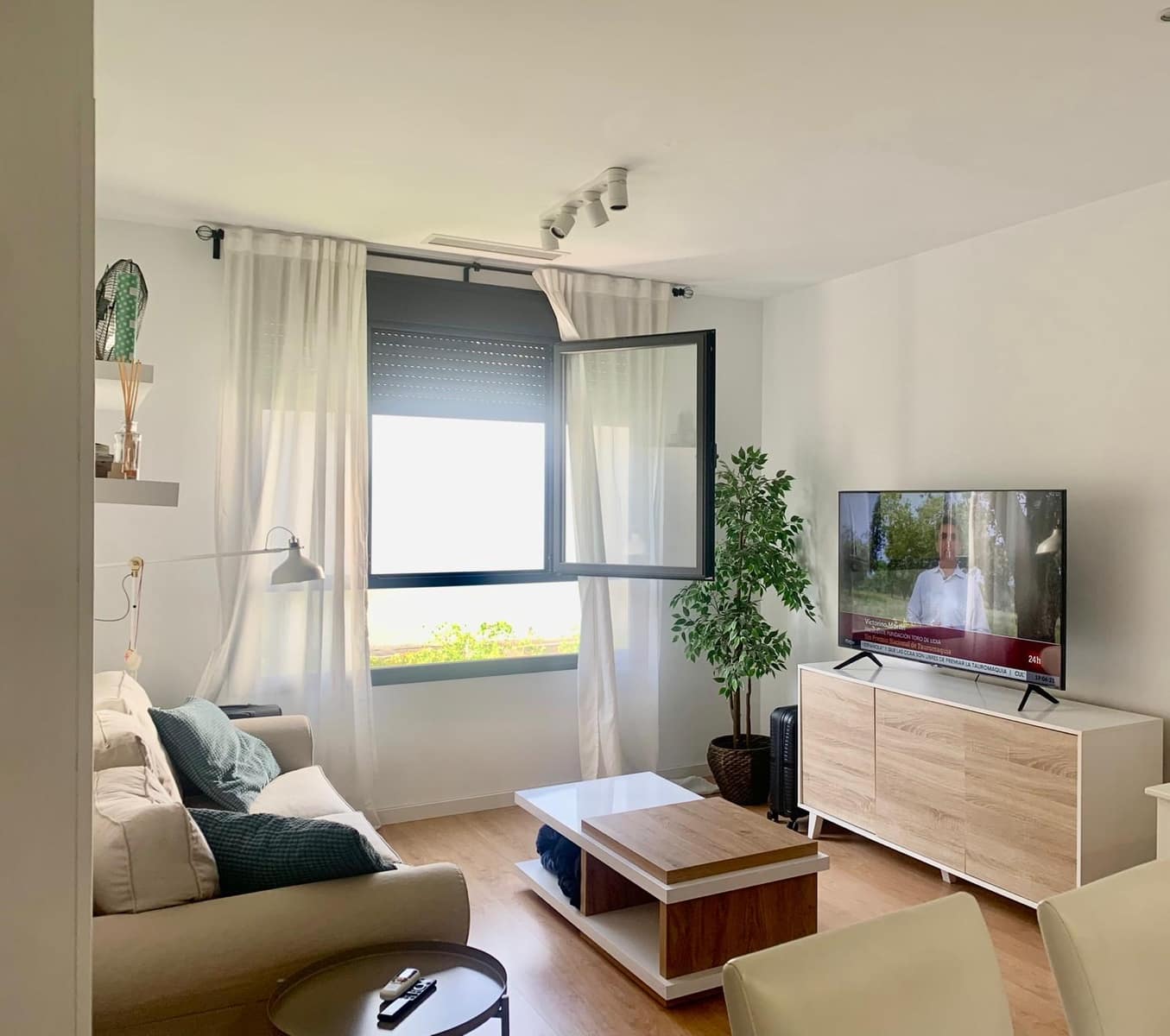 Piso de 1 habitación en Madrid ciudad en alquiler con garaje - 1.450 € (Ref: 9933701)