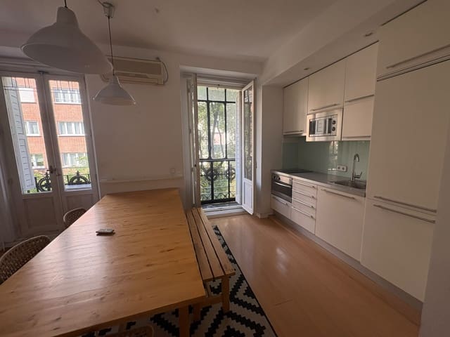 1 soverom Leilighet til leie i Argüelles, Madrid by - € 1 450 (Ref: 9936011)