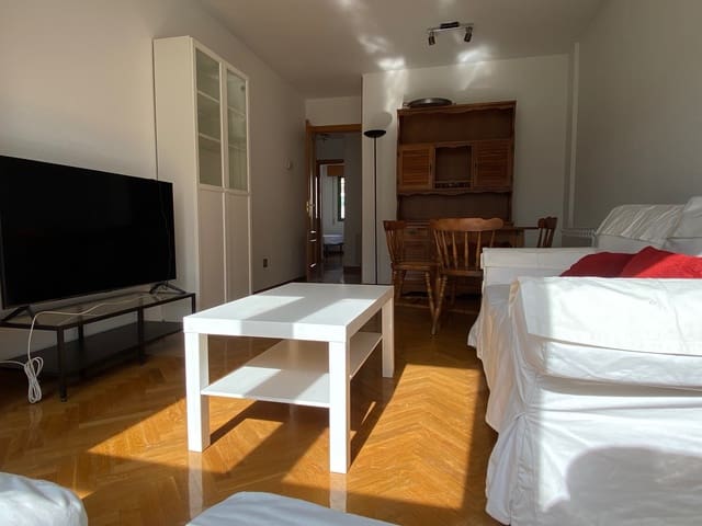 2 quarto Apartamento para arrendar em Valdeacederas, Madrid cidade com garagem - 1 300 € (Ref: 9945335)