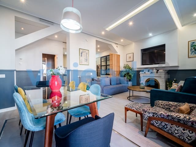 3 sovrum Lägenhet att hyra i Cortes, Madrid stad - 3 300 € (Ref: 9947409)
