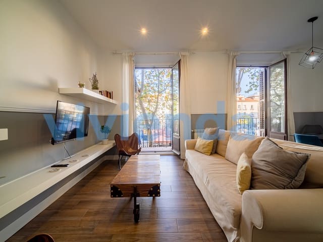 2 sovrum Lägenhet att hyra i Cortes, Madrid stad - 2 550 € (Ref: 9947410)