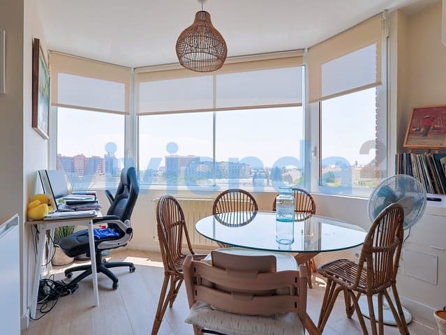 2 Zimmer Wohnung zu verkaufen in Nueva España, Madrid Stadt mit Pool Garage - 875.500 € (Ref: 9953852)