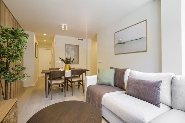 3 sovrum Lägenhet att hyra i Berruguete, Madrid stad - 1 995 € (Ref: 9972962)