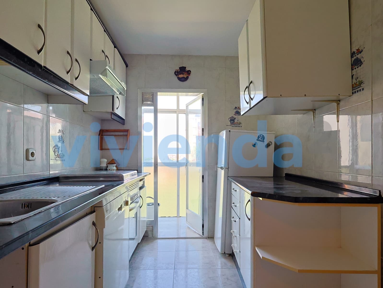 4 slaapkamer Flat te koop in Madrid stad - € 299.000 (Ref: 9974954)