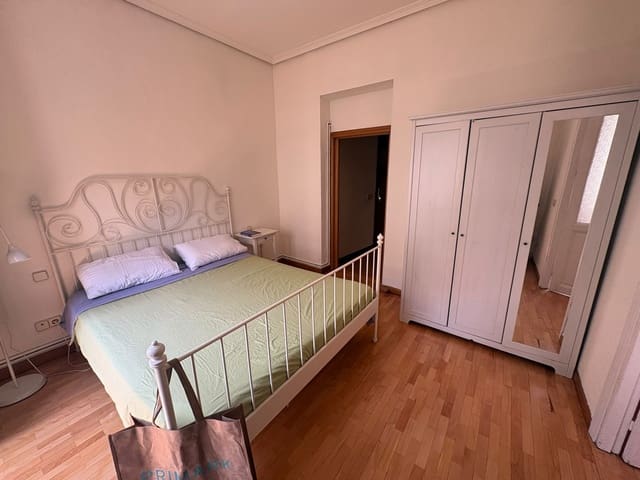 3 camera da letto Appartamento da affittare in Palacio, Madrid città - 1.950 € (Rif: 9984516)