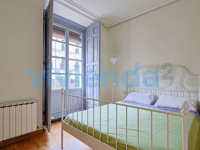 2 slaapkamer Flat te huur in Palacio, Madrid stad - € 1.950 (Ref: 9984516)