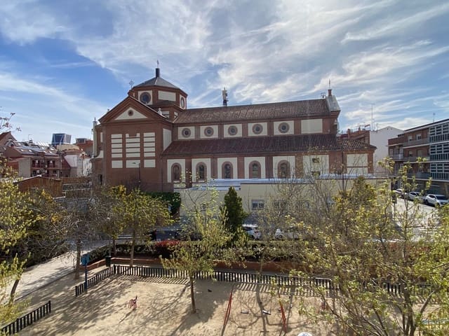 2 camera da letto Appartamento da affittare in Valdeacederas, Madrid città con garage - 1.300 € (Rif: 9984519)