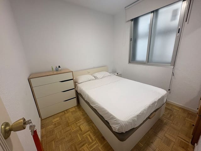1 quarto Apartamento para arrendar em Lista, Madrid cidade com piscina - 1 295 € (Ref: 9986511)
