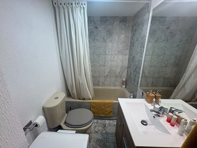 1 quarto Apartamento para arrendar em Lista, Madrid cidade com piscina - 1 295 € (Ref: 9986511)