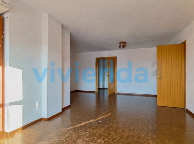 3 Zimmer Wohnung zu verkaufen in Apostol Santiago, Madrid Stadt mit Garage - 545.200 € (Ref: 9990349)