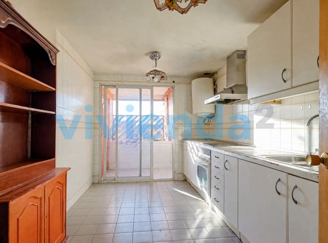 3 Zimmer Wohnung zu verkaufen in Apostol Santiago, Madrid Stadt mit Garage - 545.200 € (Ref: 9990349)