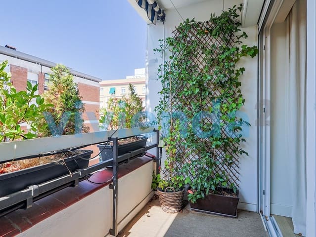 3 soveværelse Lejlighed til salg i Hispanoamérica, Madrid by - € 995.000 (Ref: 9993891)