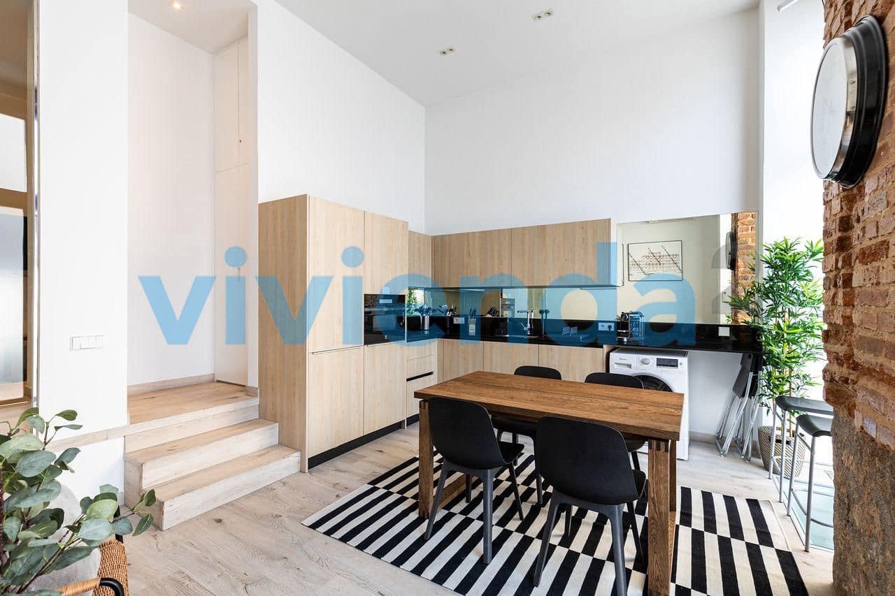 2 makuuhuone Asunto vuokrattavana paikassa Madrid kaupunki - 2 100 € (Ref: 9993893)