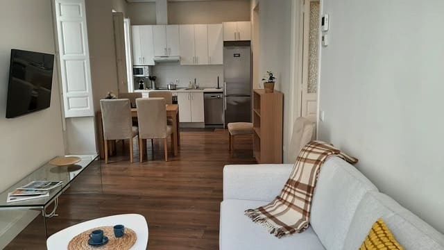 2 camera da letto Appartamento da affittare in Universidad, Madrid città - 2.000 € (Rif: 9993894)