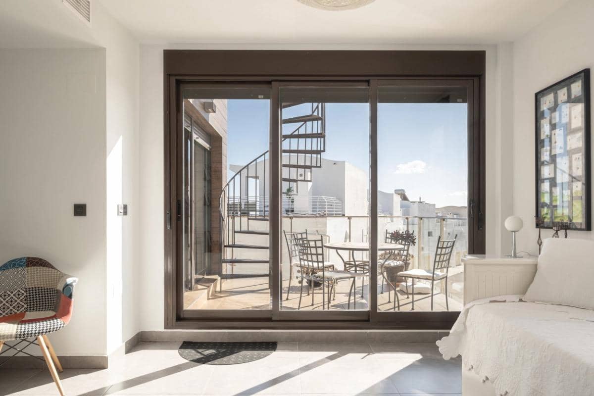 2 sypialnia Penthouse na sprzedaż w Las Ramblas Golf z basenem garażem - 425 000 € (Ref: 10027424)