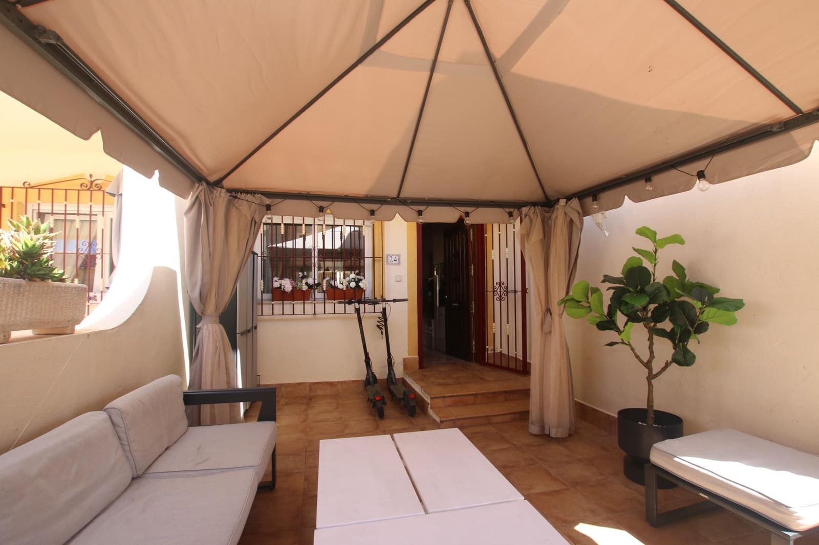 3 Zimmer Apartment zu verkaufen in Cabo Roig - 221.000 € (Ref: 10078499)