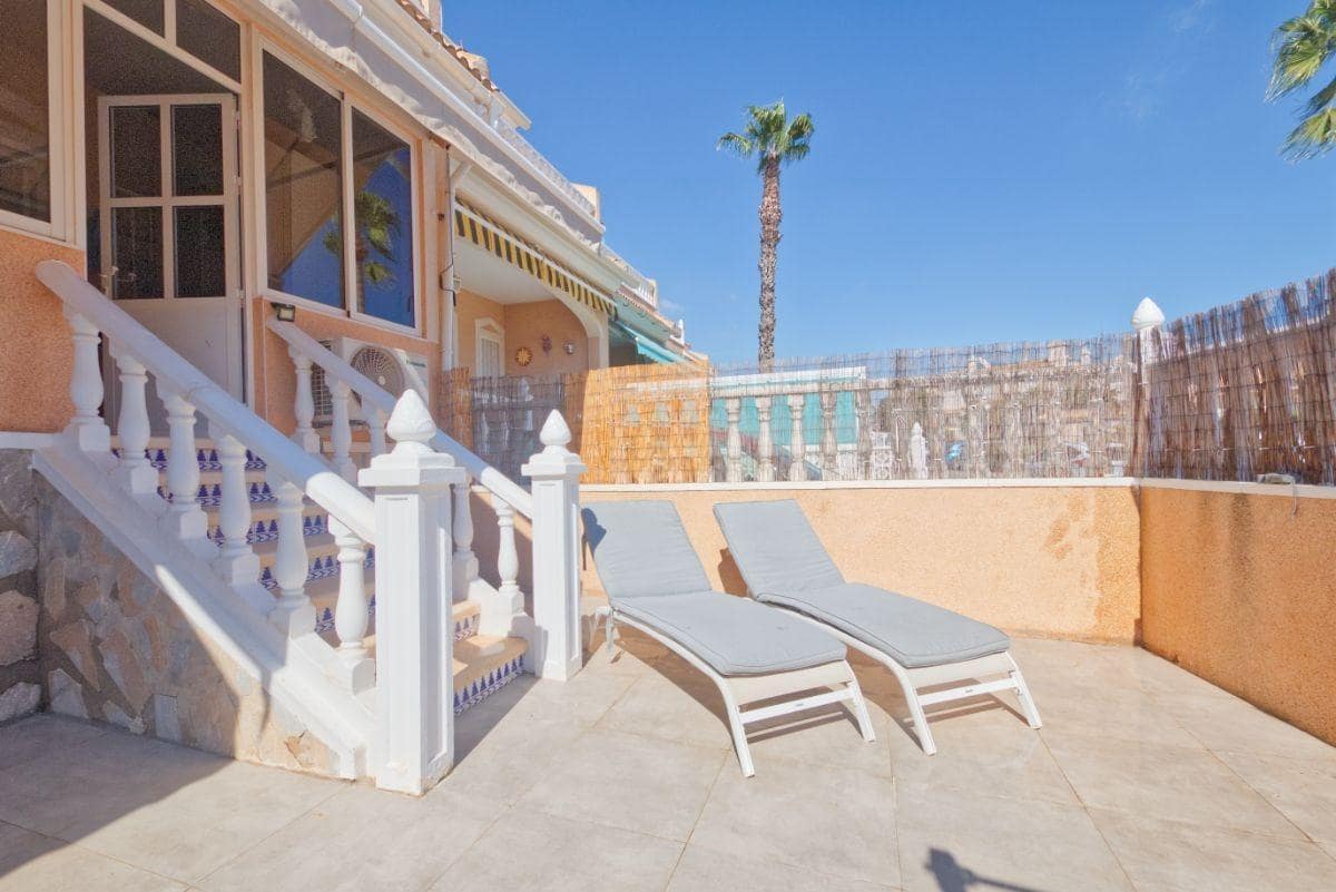 3 soveværelse Lejlighed til salg i Dona Pepa med swimmingpool - € 239.000 (Ref: 10166797)
