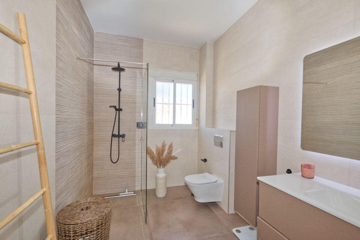 3 soveværelse Lejlighed til salg i Dona Pepa med swimmingpool - € 239.000 (Ref: 10166797)
