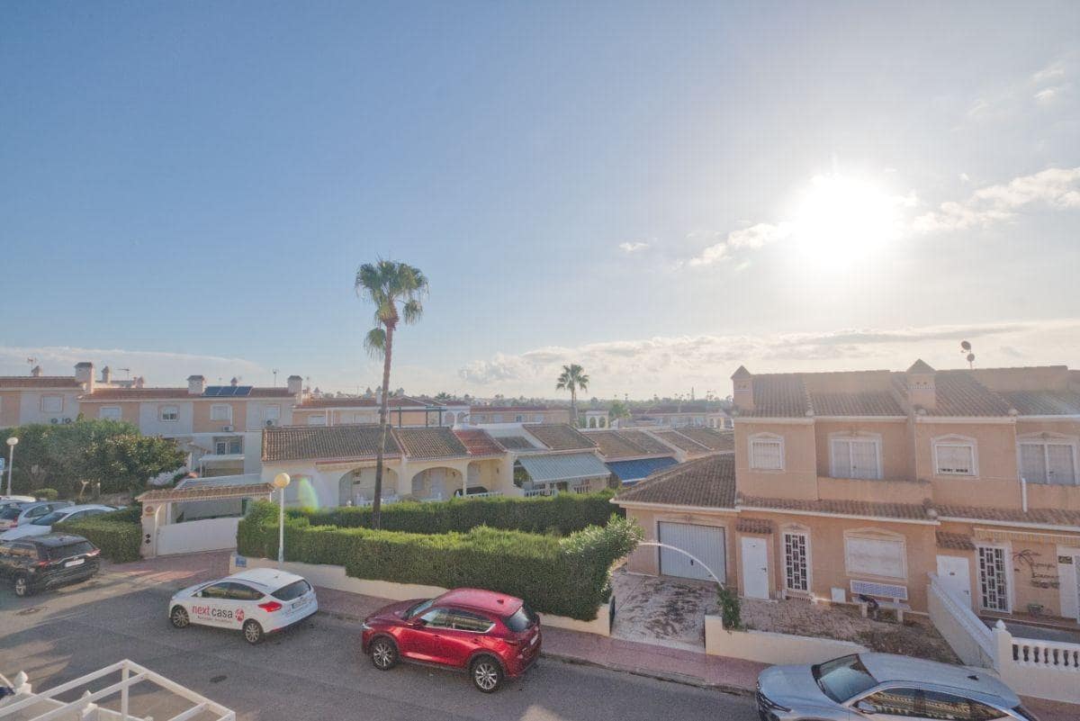 3 soveværelse Lejlighed til salg i Dona Pepa med swimmingpool - € 239.000 (Ref: 10166797)