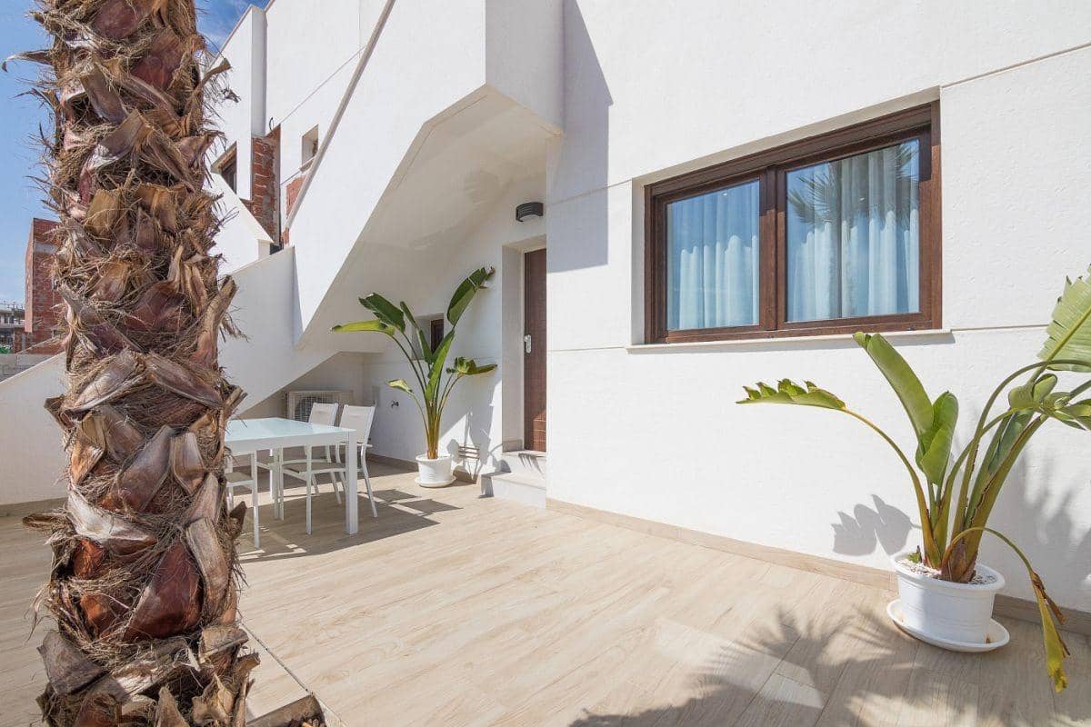 2 makuuhuone Bungalow myytävänä paikassa Los Balcones mukana uima-altaan 
autotalli - 309 900 € (Ref: 6350786)