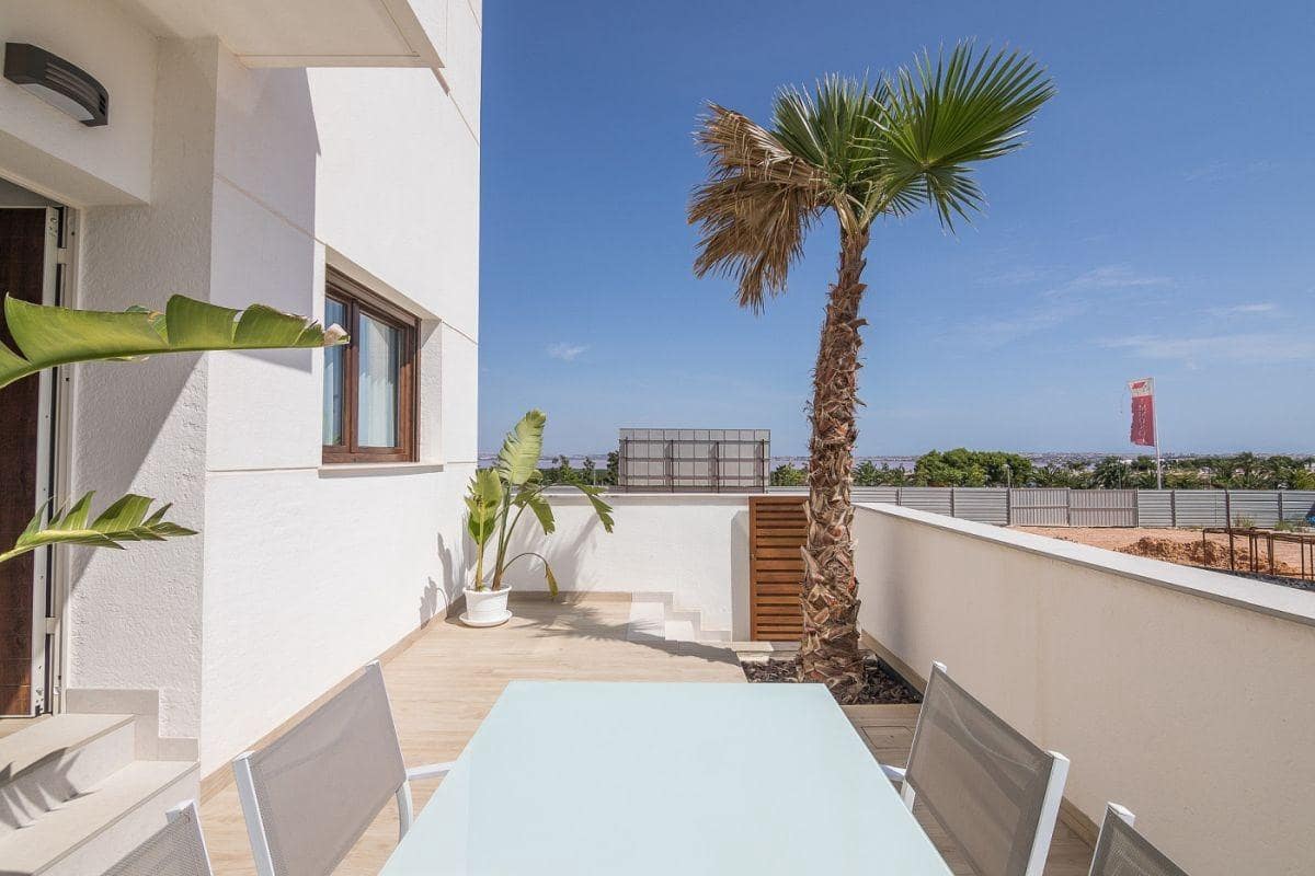 2 makuuhuone Bungalow myytävänä paikassa Los Balcones mukana uima-altaan 
autotalli - 309 900 € (Ref: 6350786)