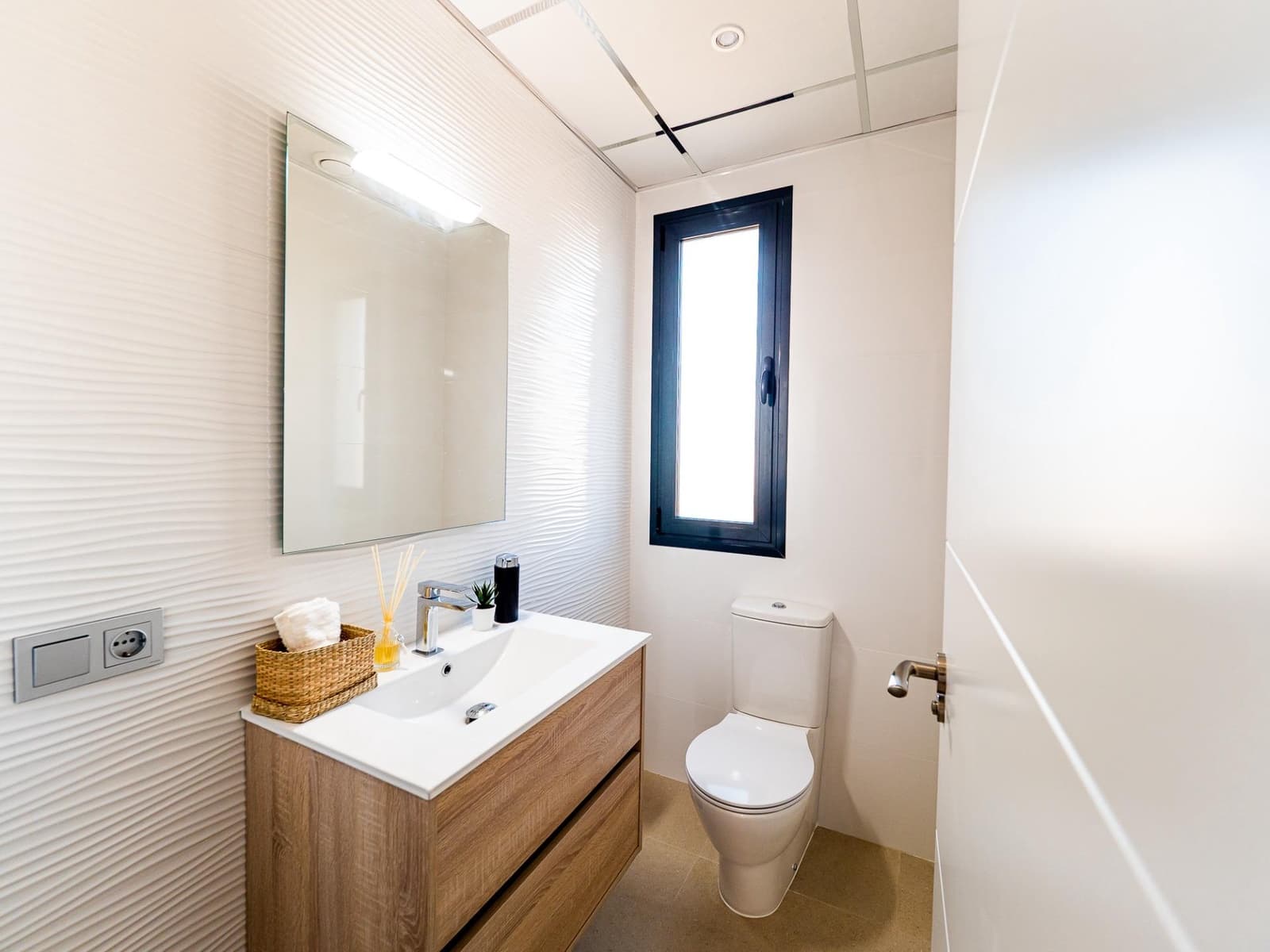 3 bedroom Villa for sale in Algorfa with pool - € 449,000 (Ref: 6350818)