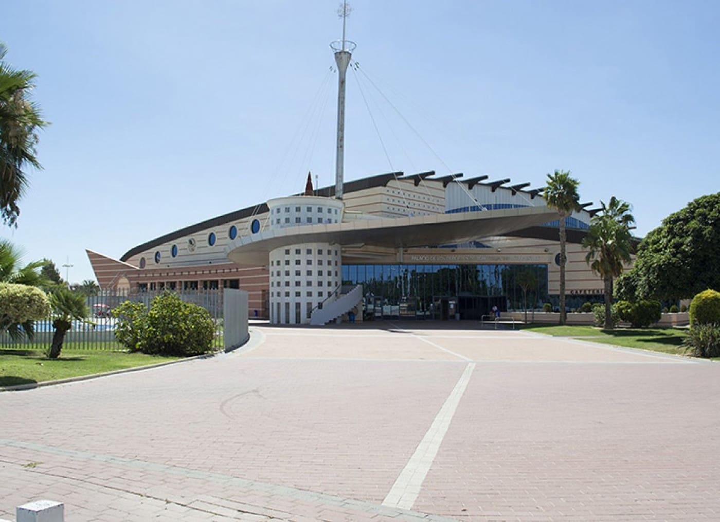 3 makuuhuone Huvila myytävänä paikassa Torrevieja mukana uima-altaan 
autotalli - 600 000 € (Ref: 6350874)