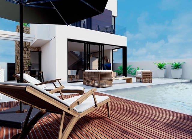 3 makuuhuone Huvila myytävänä paikassa Parque Acuático - Sector 25, Torrevieja mukana uima-altaan 
autotalli - 600 000 € (Ref: 6350874)