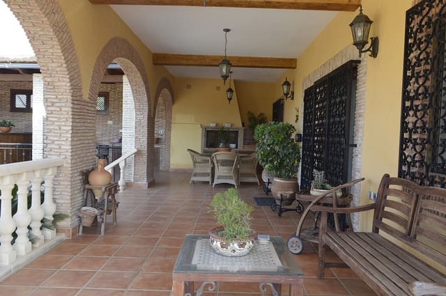 2 bedroom Finca/Country House for sale in Bigastro with pool garage - € 550,000 (Ref: 6350895)