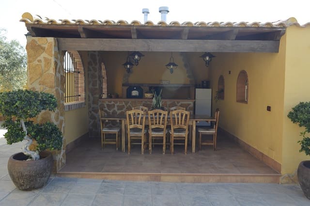 2 bedroom Finca/Country House for sale in Bigastro with pool garage - € 550,000 (Ref: 6350895)