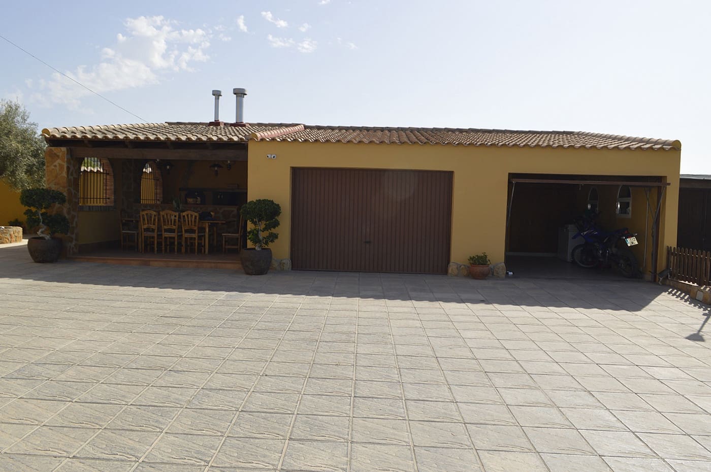 2 soveværelse Finca/Landehus til salg i Bigastro med swimmingpool garage - € 550.000 (Ref: 6350895)