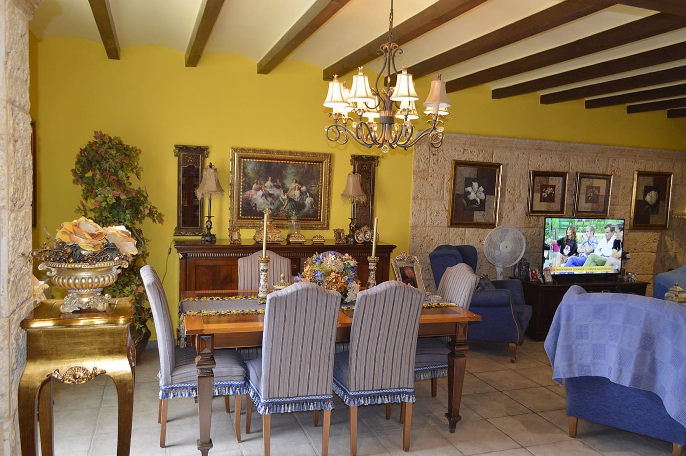 2 soveværelse Finca/Landehus til salg i Bigastro med swimmingpool garage - € 550.000 (Ref: 6350895)