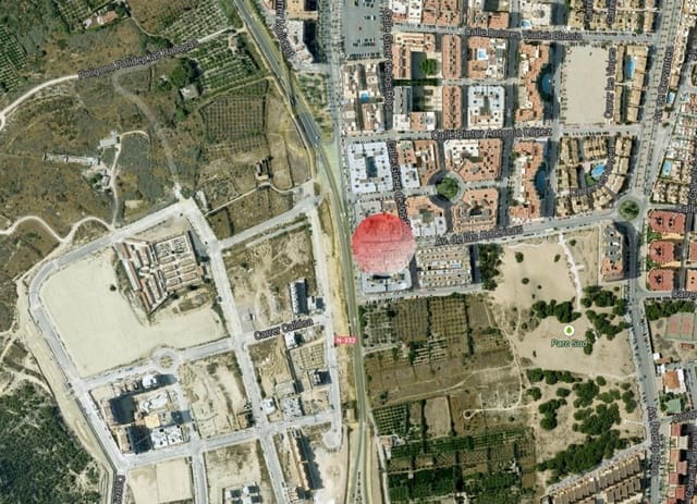 Garage for sale in Guardamar del Segura - € 6,000 (Ref: 6350896)