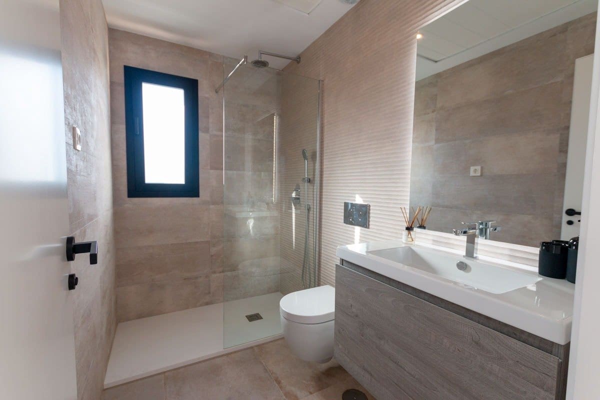 3 bedroom Villa for sale in Los Altos with pool - € 499,000 (Ref: 7184996)