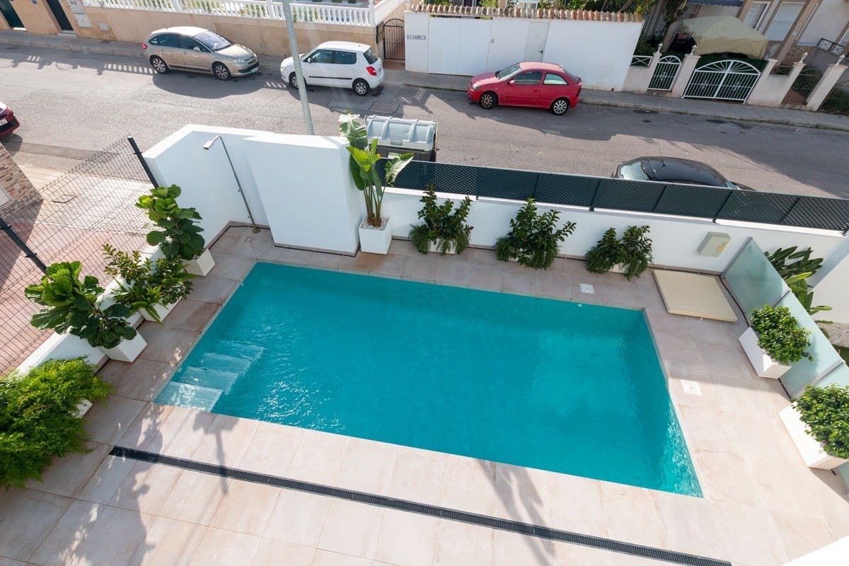 3 bedroom Villa for sale in Los Altos with pool - € 499,000 (Ref: 7184996)