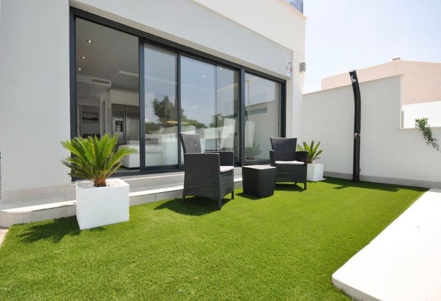 3 sovrum Villa till salu i Pilar de la Horadada - 329 900 € (Ref: 7227324)