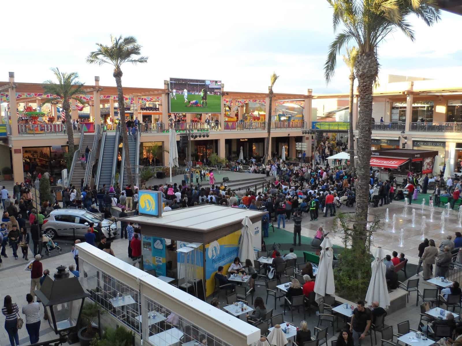 2 bedroom Apartment for sale in Punta Prima with pool - € 364,000 (Ref: 7452120)