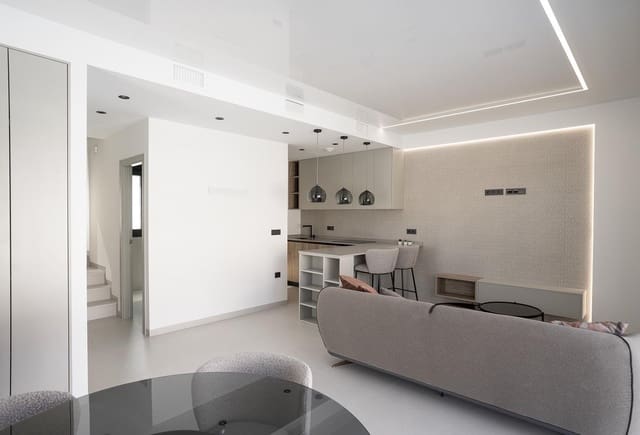 3 bedroom Villa for sale in Villamartín - Las Filipinas, Orihuela - € 495,000 (Ref: 7505325)