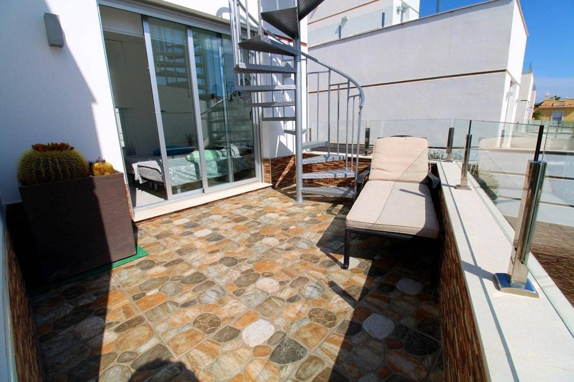 3 bedroom Villa for sale in Rojales with pool - € 339,500 (Ref: 7528227)