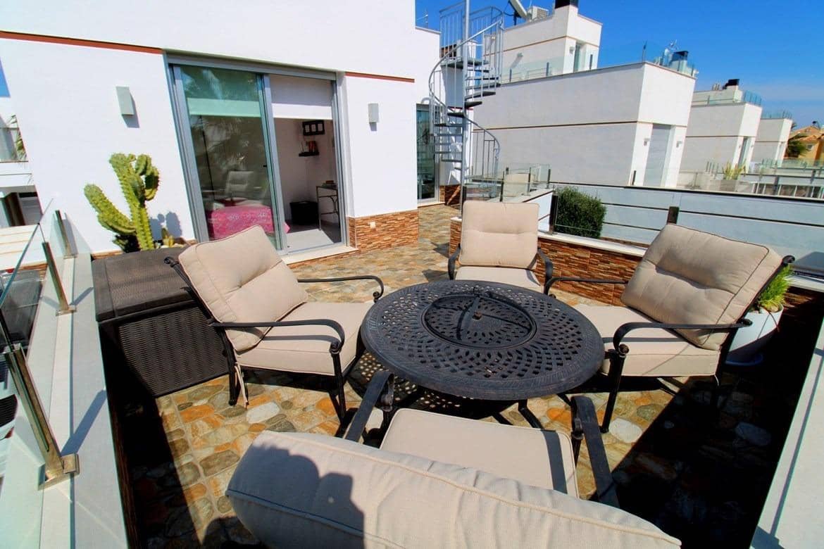 3 bedroom Villa for sale in Rojales with pool - € 339,500 (Ref: 7528227)