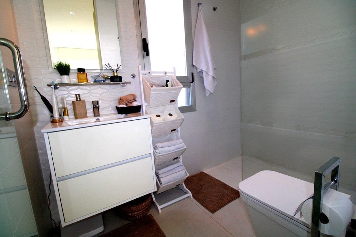 3 bedroom Villa for sale in Rojales with pool - € 339,500 (Ref: 7528227)