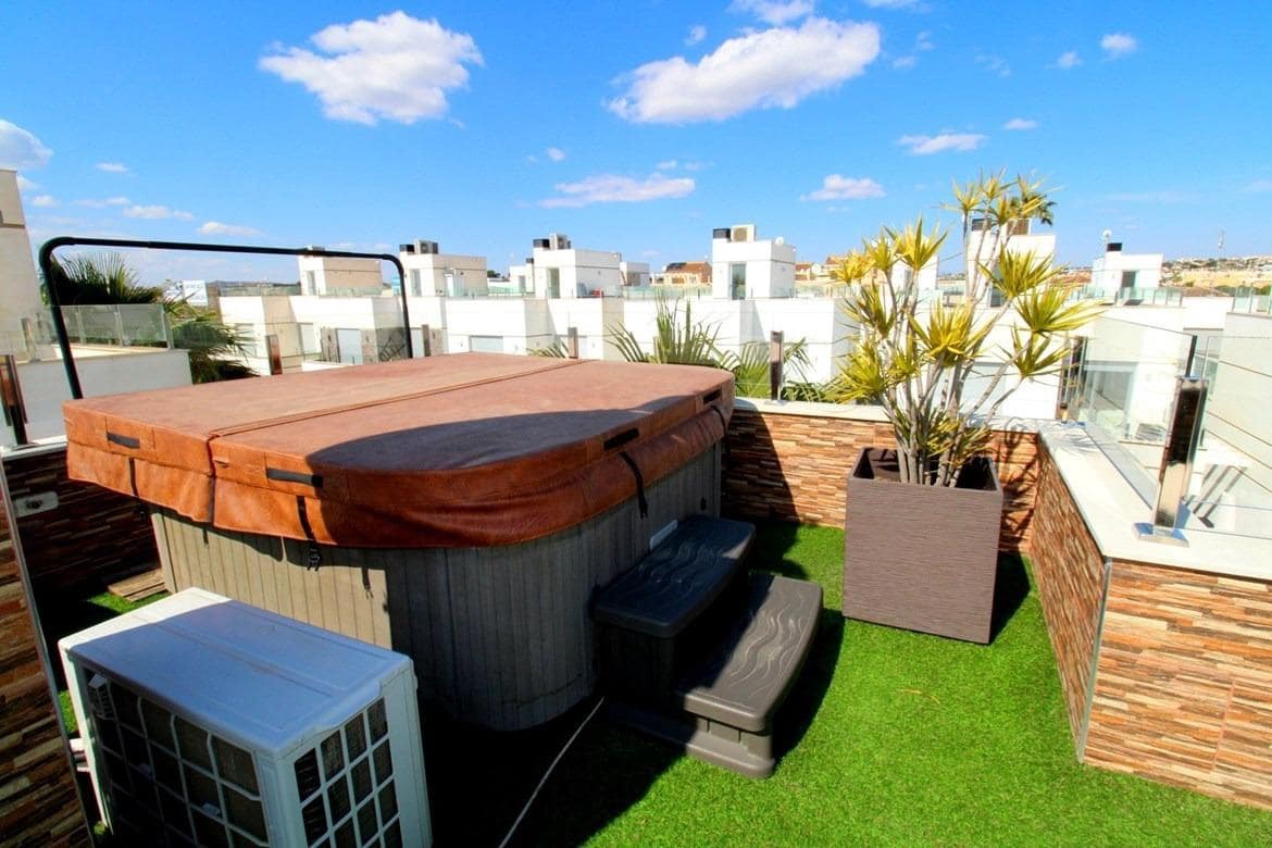 3 bedroom Villa for sale in Rojales with pool - € 339,500 (Ref: 7528227)