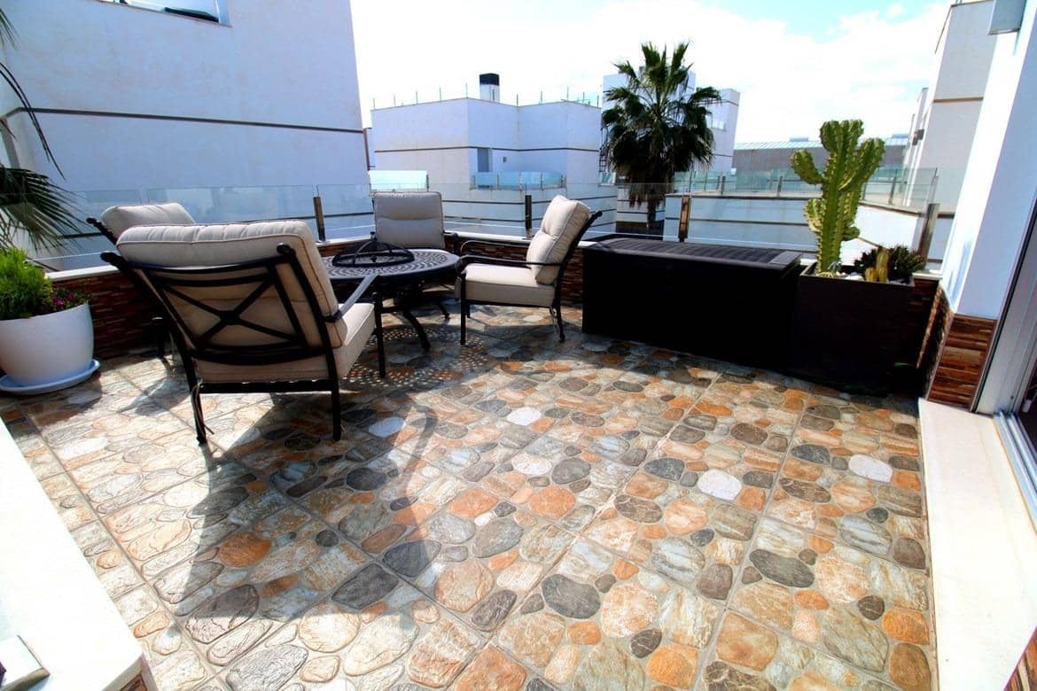 3 bedroom Villa for sale in Rojales with pool - € 339,500 (Ref: 7528227)